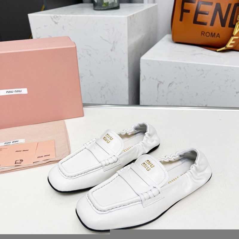 Miu Miu Casual Shoes
